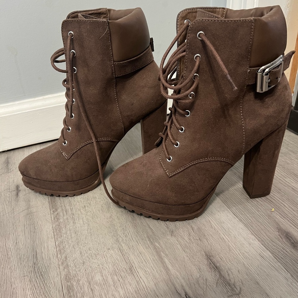 Shoe Dazzle Chocolate Lace-Up Boots